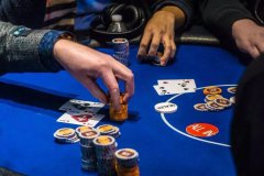 新手怎么能让自己读牌更准确一些呢？看看这几条！